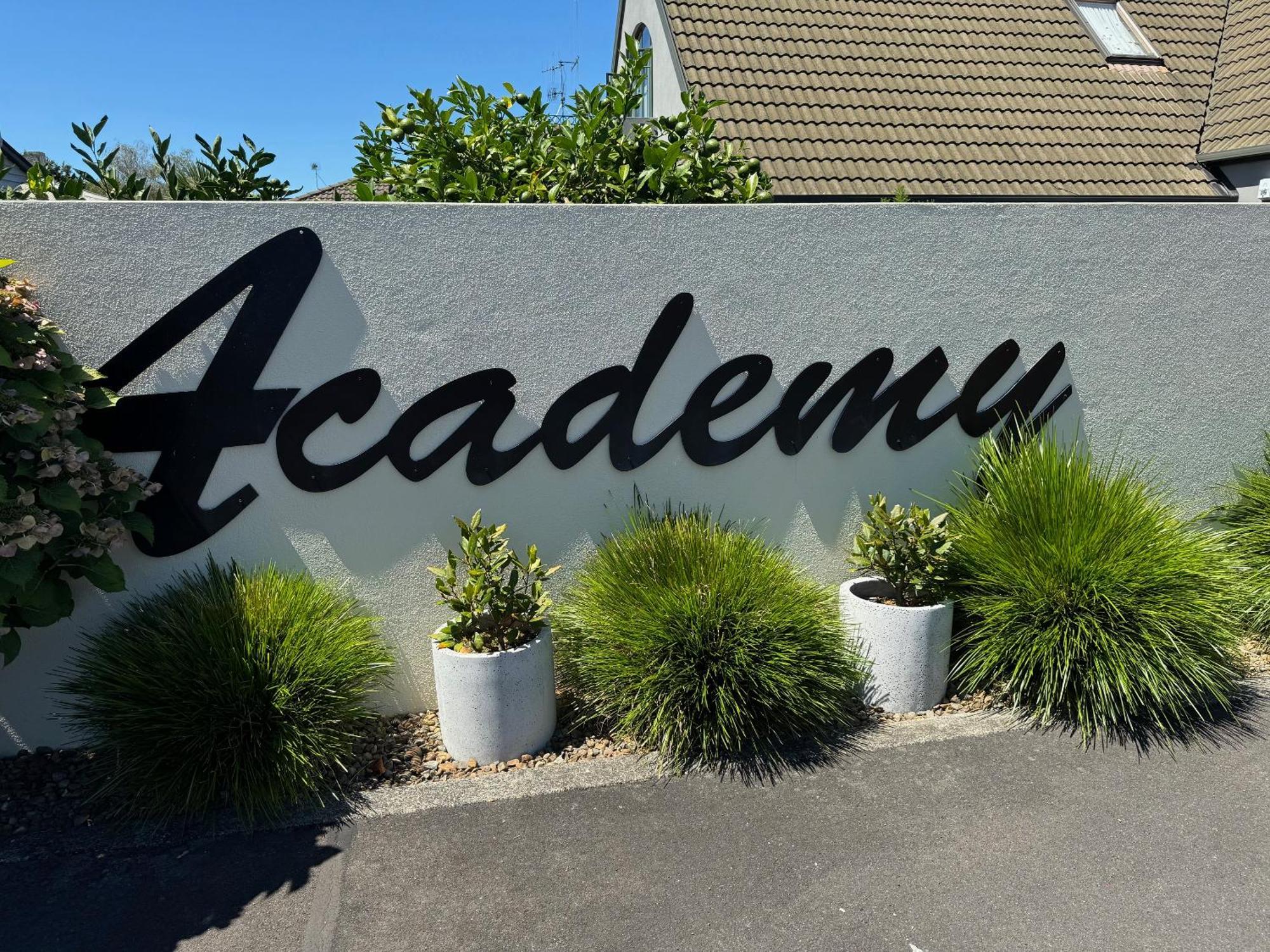 Academy Motor Inn Тауранга Экстерьер фото