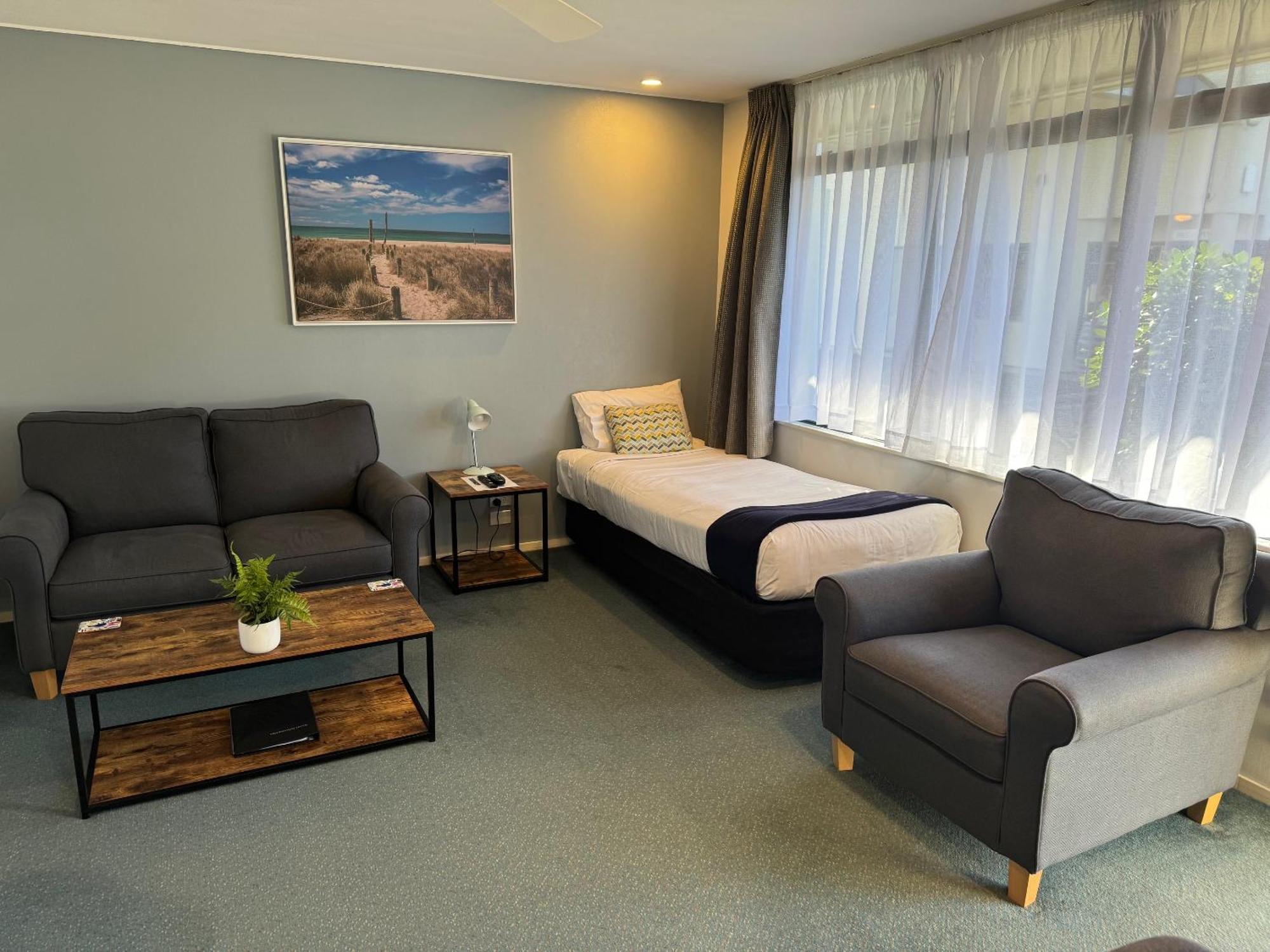 Academy Motor Inn Тауранга Экстерьер фото